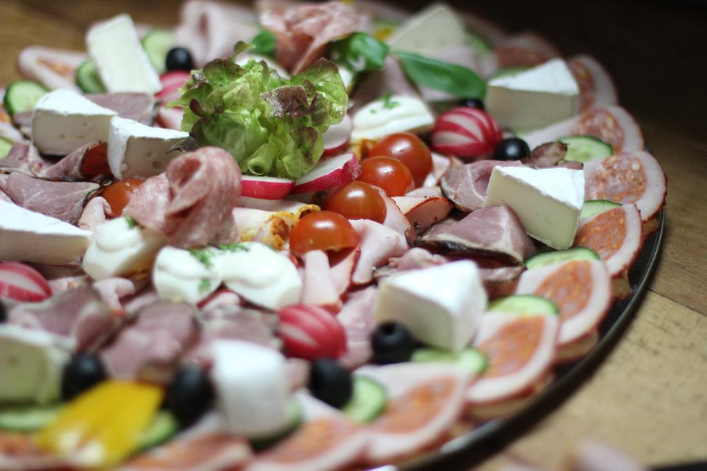 Sabbia Ristorante - Restauracia A Ubytovanie Пр'євідза Екстер'єр фото