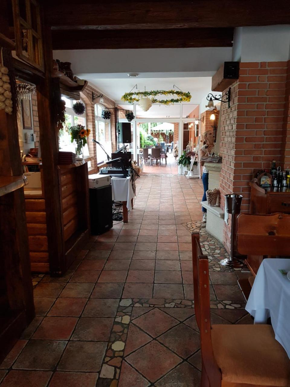 Sabbia Ristorante - Restauracia A Ubytovanie Пр'євідза Екстер'єр фото